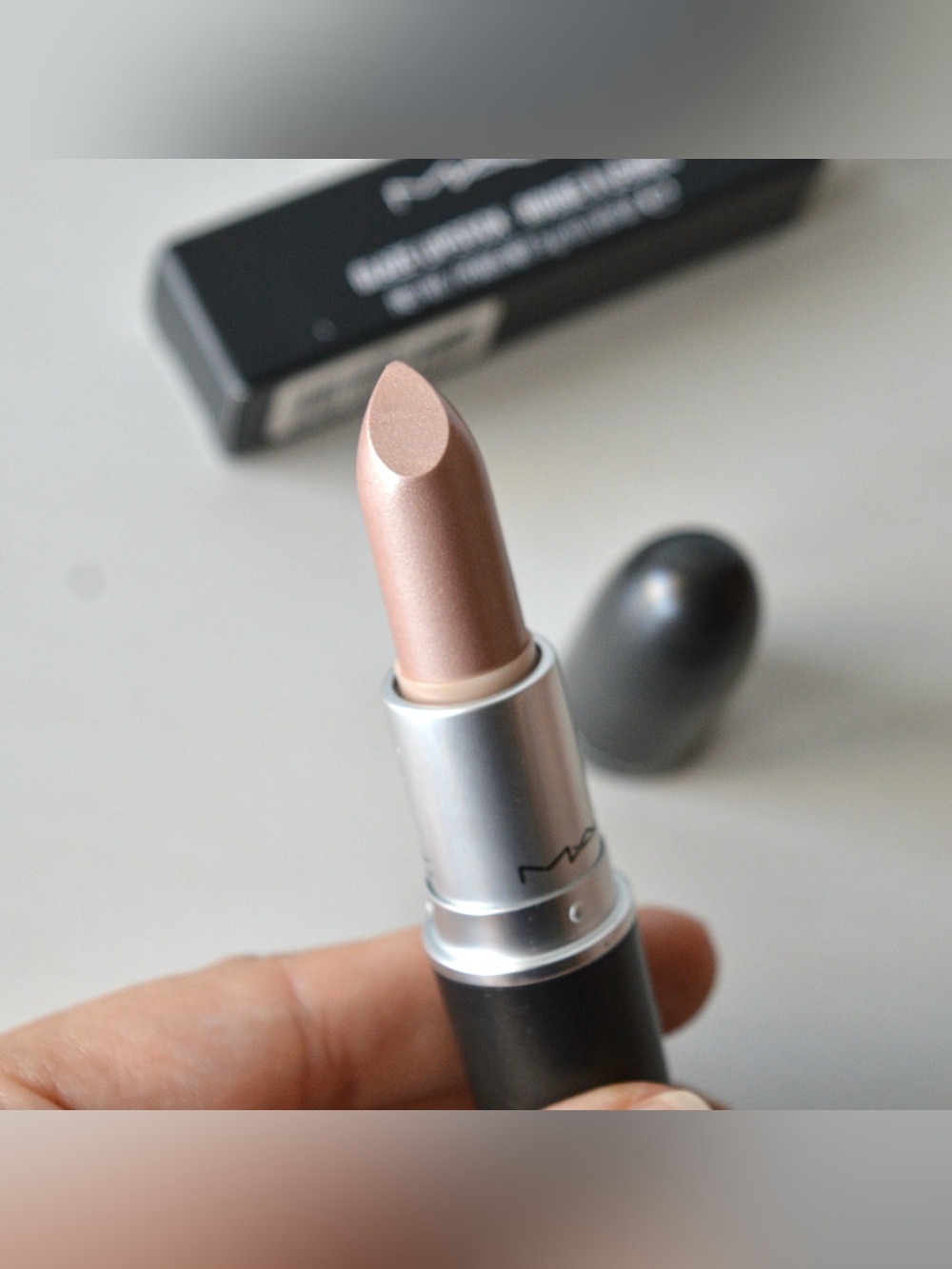 MAC Cosmetics Lipstick *FROU* Limited Edition Extremely Rare BNIB - Picture 3 of 8